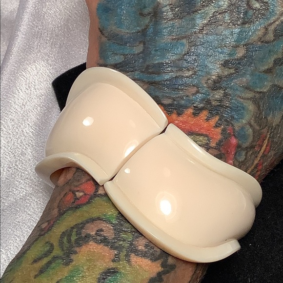 SOLD - Picture 7 of 8